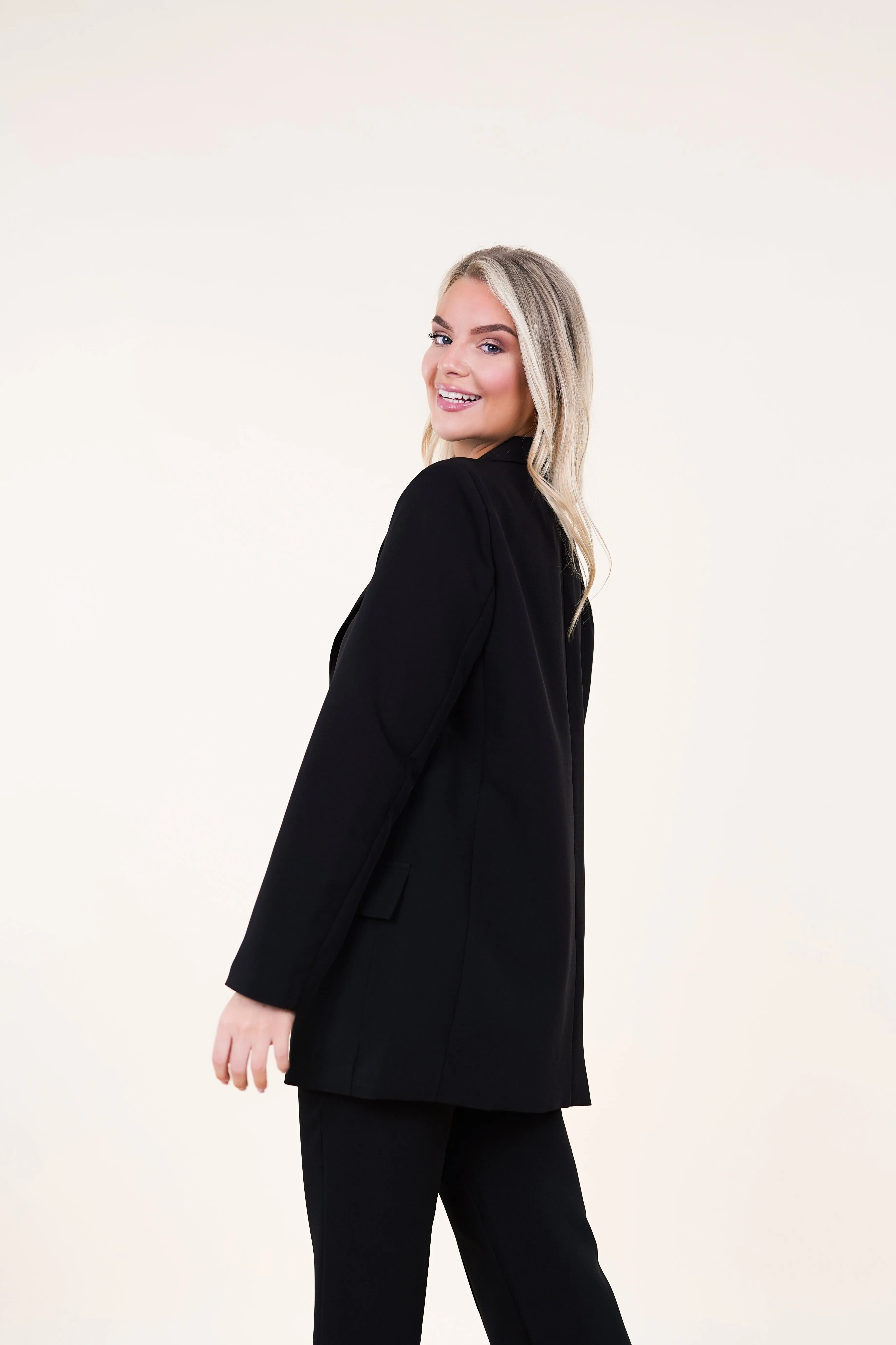 Oversized blazer zwart met lange mouwen - Ariane
